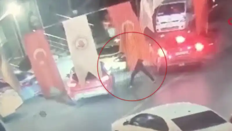 Genç Otomobil Sürücüsü Kurşun Yağmuruna Tutuldu: Olayın Ayrıntıları ve Sonrası