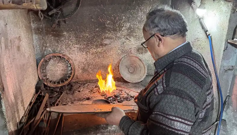 Baba Mesleğini 20 Metrekarelik Dükkanında Yaşatan Usta: Gelenekten Geleceğe