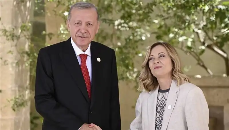 İstanbul'da Akdeniz Zirvesi: Erdoğan İtalya ve Libya Liderleri ile Bir Araya Geliyor