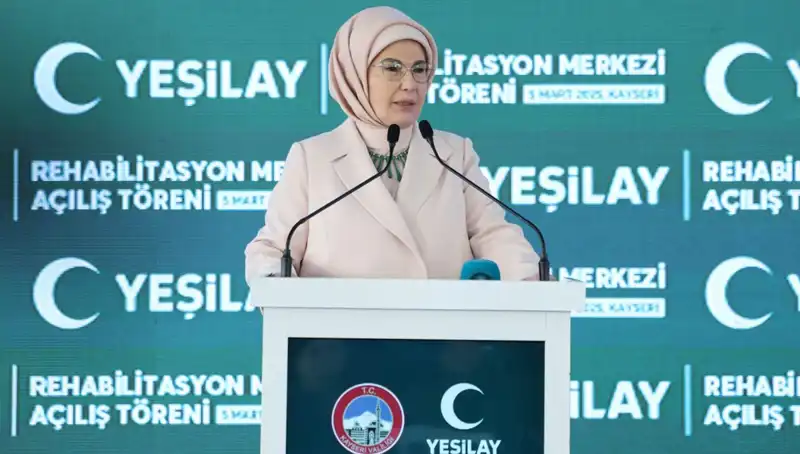 Emine Erdoğan’dan Bağımlılıkla Mücadele İçin Cesur Mesajlar