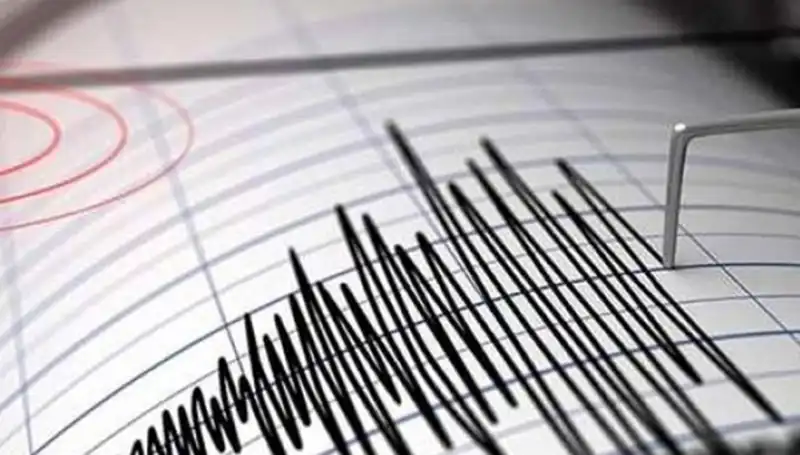 Sındırgı'da 4,3 Büyüklüğünde Deprem! Sakinler Ne Yapmalı?