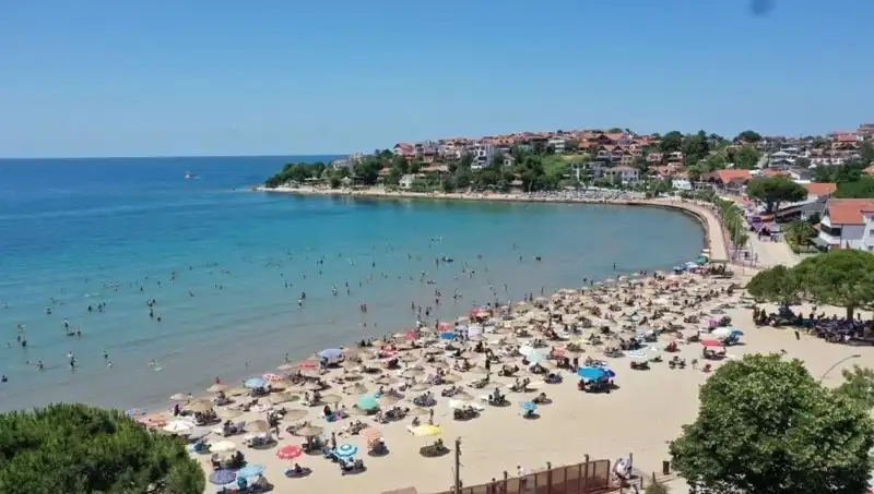 Yasağa Rağmen Deniz Keyfi: Sadece 5 Plajda Denize Girmek Serbest!