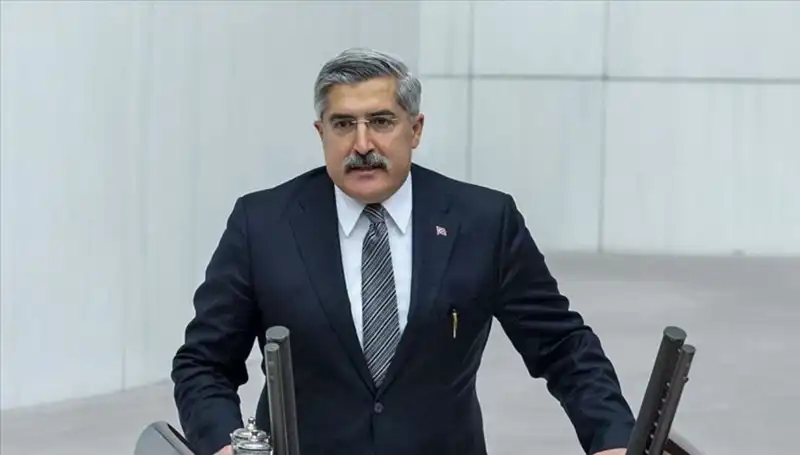 Hüseyin Yayman: AK Parti'de Yükselen Yıldızın Hayatı ve Siyasi Kariyeri