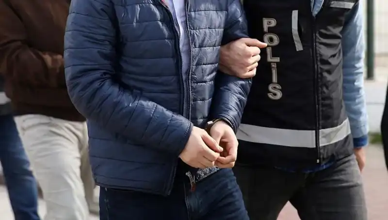İstanbul ve Ankara'da Sahte İçki Çetesi Çökertildi: 52 Tutuklama