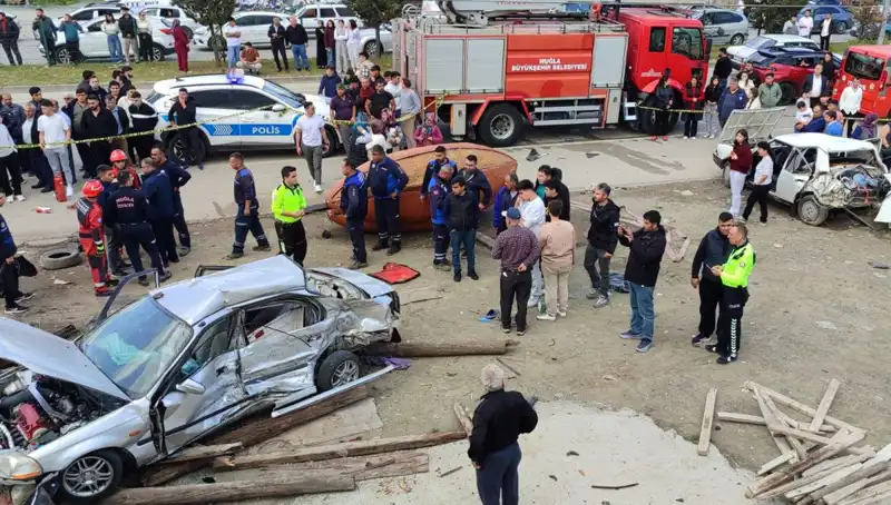 Bayramda Kan Donduran Kaza: 11 Hayat Gitti, 18 Kişi Yaralandı