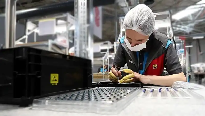 Foxconn, İlk Büyük Yapay Zeka Dil Modelini Tanıttı: Geleceğin Teknolojisine Yeni Bir Adım