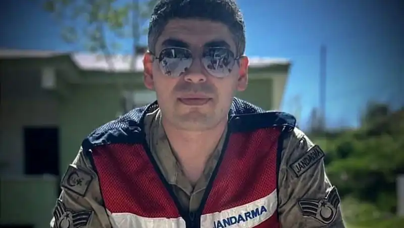 Kadir Astsubay'dan Acı Haber: Halı Saha Maçında Hayatını Kaybetti