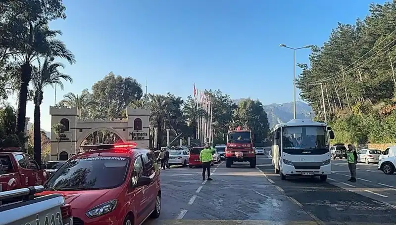 Muğla'daki Beş Yıldızlı Otelde Yangın: Tatilciler için Büyük Tehlike!