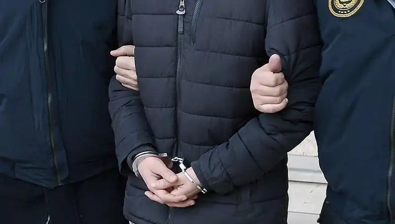 Samsun’da Firari Hükümlü Hırsızlık ve Silahlı Tehdit Suçlarından Yakalandı