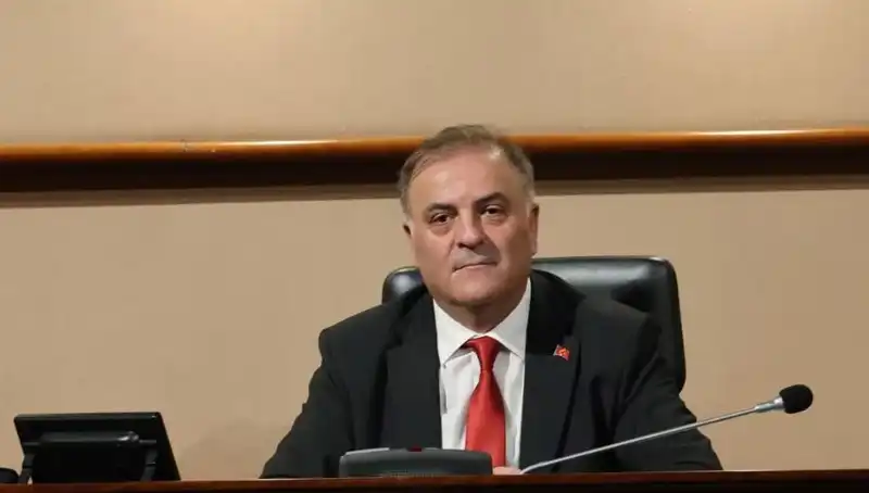 Nuri Aslan: İBB Başkanvekili'nin Hayat Hikayesi ve Siyasi Kariyeri