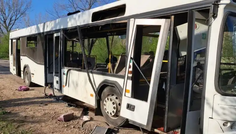 İşçileri Taşıyan Otobüse Yapılan Rus Saldırısı: 9 Ölü, Onlarca Yaralı