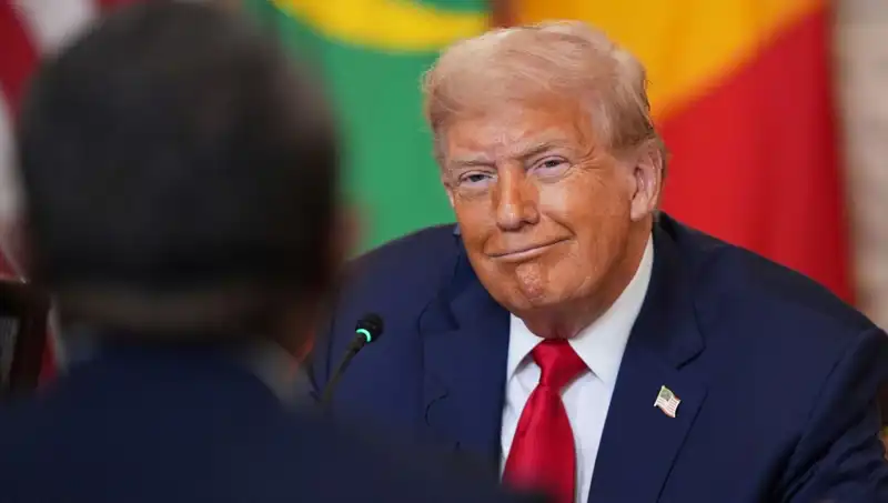 Dünyanın En Yoksul Ülkeleri Trump ile İlgili Lobi Gruplarına Neden Milyonlar Ödüyor?