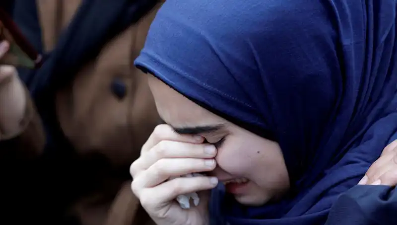 18 Yıl Sonra Gözyaşlarıyla Geldi: İsrail’de Meydana Gelen Olay Herkesi Şok Etti