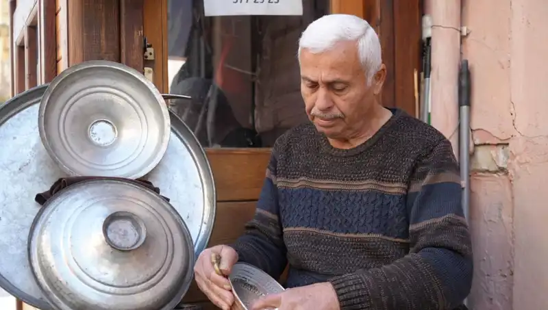 Nostalji İçinde Kaybolmuş Bir Meslek: Eskiden Olmak Vardı