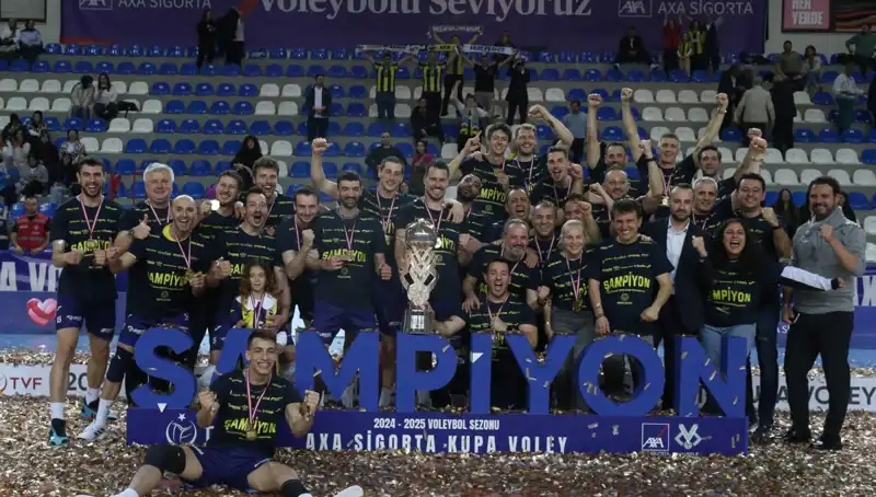 Fenerbahçe Kupa Voley'de Tarihi Bir Zaferle Şampiyonluğa Ulaşmayı Başardı
