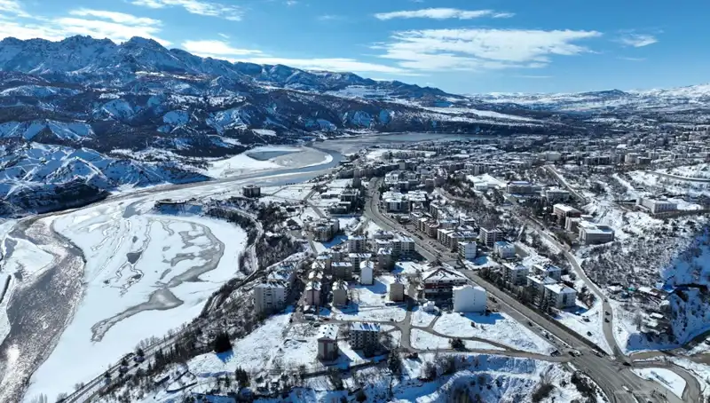 Tunceli'de Yaşanan Şiddetli Yağışlar 131 Köy Yolunu Ulaşıma Kapattı