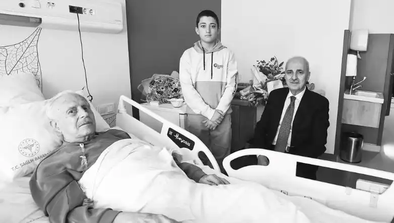 AK Parti Kurucusu Burhan Abiş Hayatını Kaybetti: Türk Politikasında İz Bırakan Bir İsim