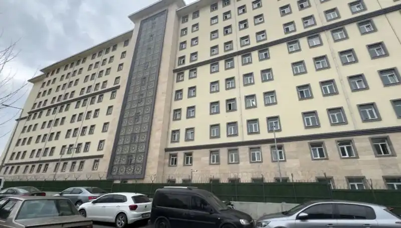 Öğrenciler Şokta: Kız Yurduna Giren Şüpheli Olayı Sarsıntıya Neden Oldu