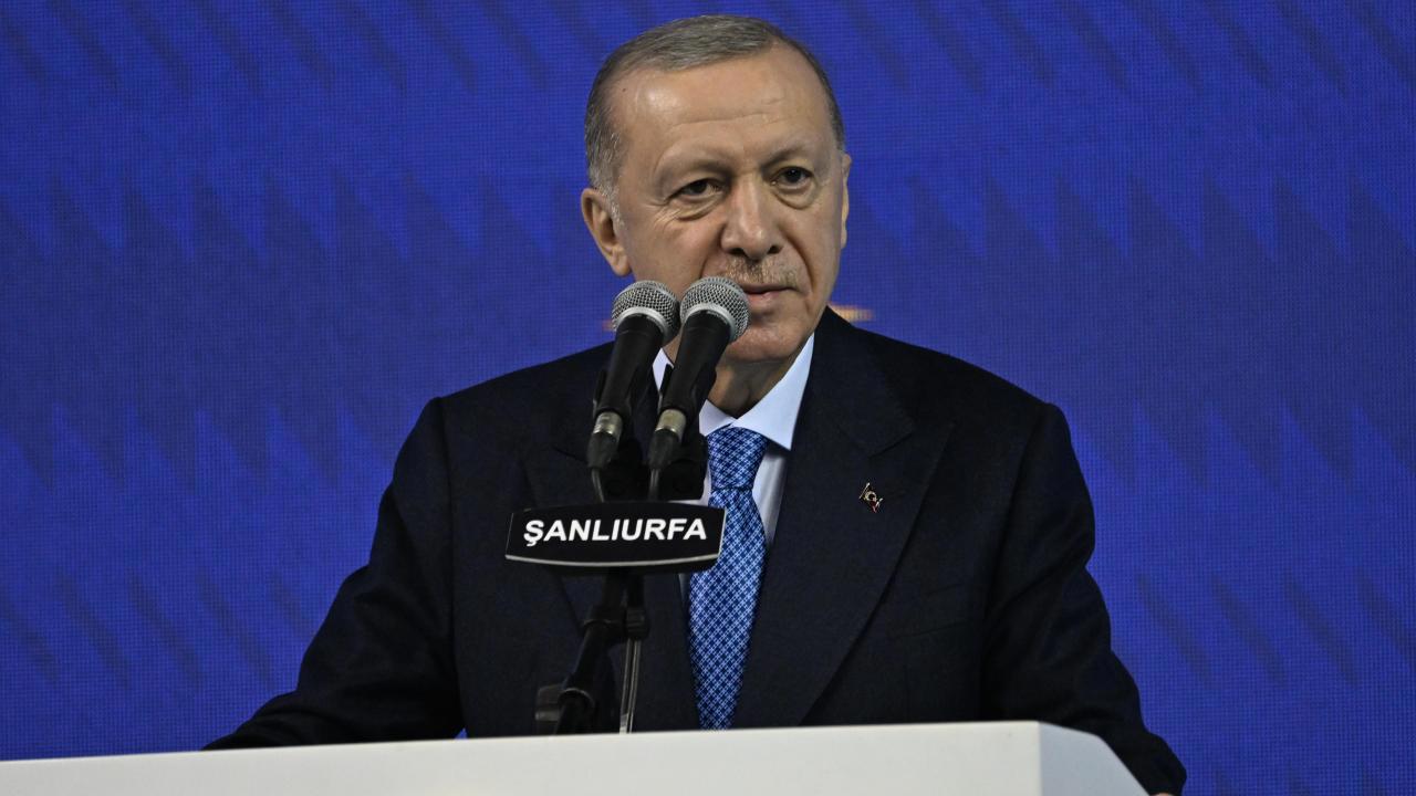 Cumhurbaşkanı Erdoğan'dan sert açıklama: Terörle demokrasi yan yana olmaz
