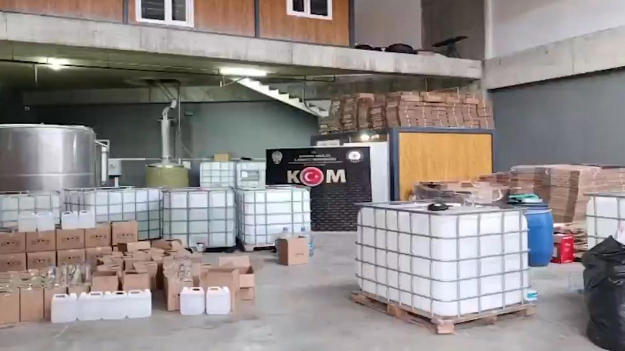 81 ilde yapılan Çengel operasyonunda 137 bin litre sahte alkol ele geçirildi