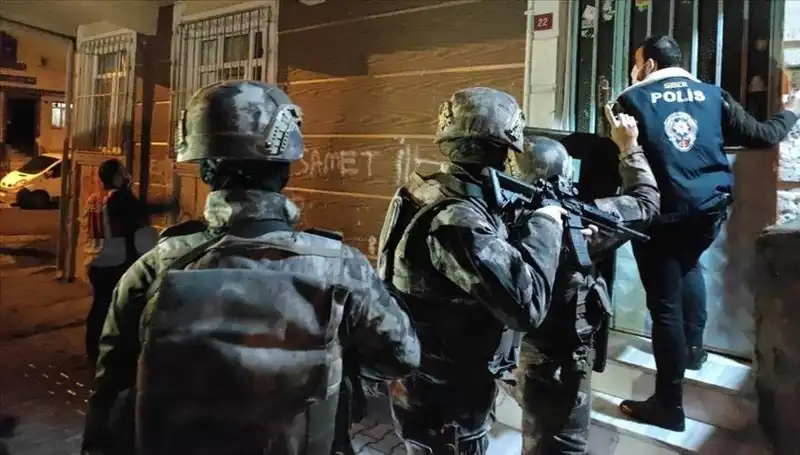 Adana'da Yoldaşlar Suç Örgütüne Dev Operasyon: 41 Gözaltı Gerçekleşti