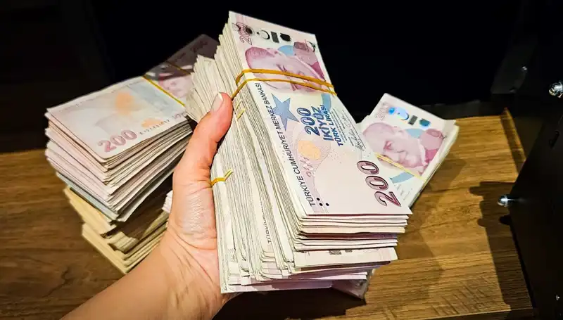 Türkiye’de Mevduat Tutarı 12 Trilyon Liraya Ulaştı: Ekonomik Analiz