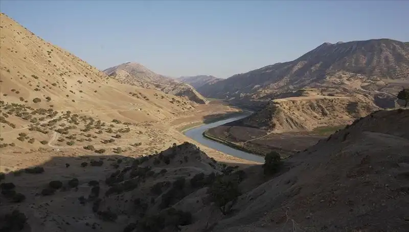 Tahran'da Su Krizi: Acil Önlemlerle Tüketimi Yüzde 20 Azaltma Çağrısı