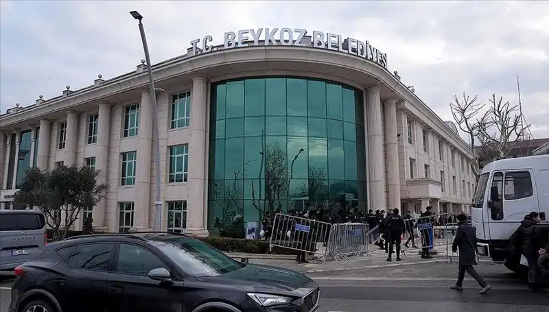 Beykoz Belediyesi'nde Operasyonun Ardından: Başkan Yardımcısı Adliyeye Sevk Edildi
