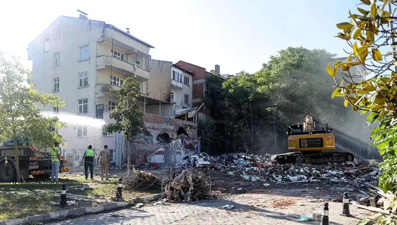 Sındırgı’da Deprem Artçıları Sırasıyla Devam Ediyor: 4.0 ve 3.6 Büyüklüğündeki Sarsıntılar