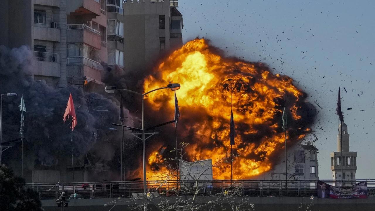 İsrail'in Sivillere Yönelik Hava Saldırıları Devam Ediyor