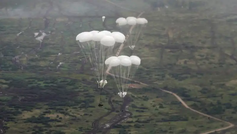Rusya ve Belarus'tan Tüm Dikkatleri Çekmiş Farklı Bir Gövde Gösterisi