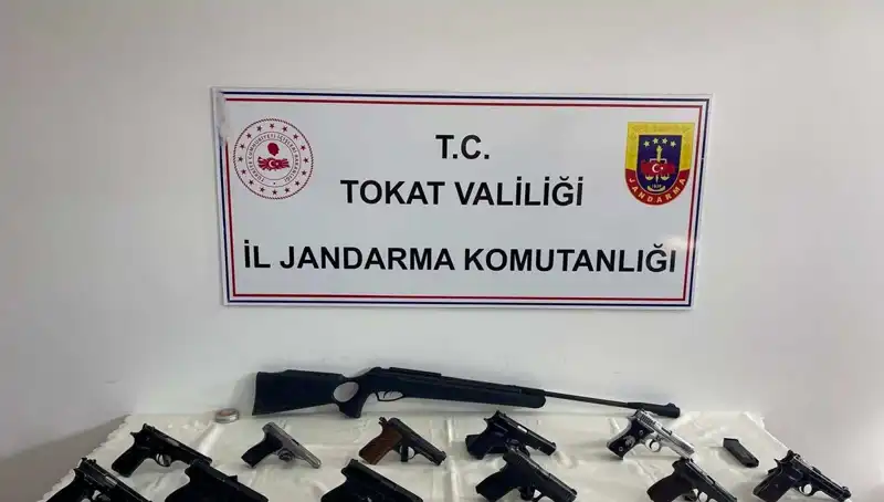 Tokat’ta Kaçak Silah Operasyonu: İki Şüpheli Yakalandı, Detaylar Dehşete Düşürdü