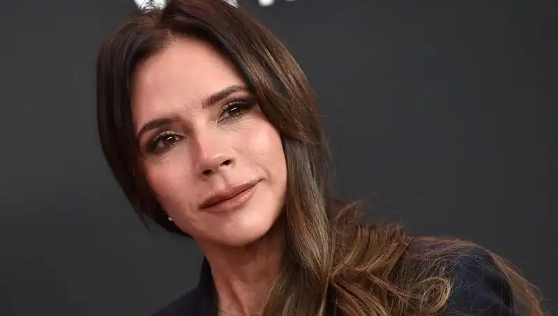 Victoria Beckham'ın Gençlik Sırrı: Günlük 3-4 Adet Tüketimin Gizemi