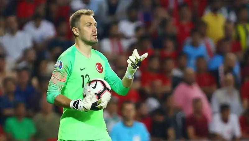 Mert Günok Futbola Veda Yaşını Açıkladı: Futbol Severler Şaşkın!
